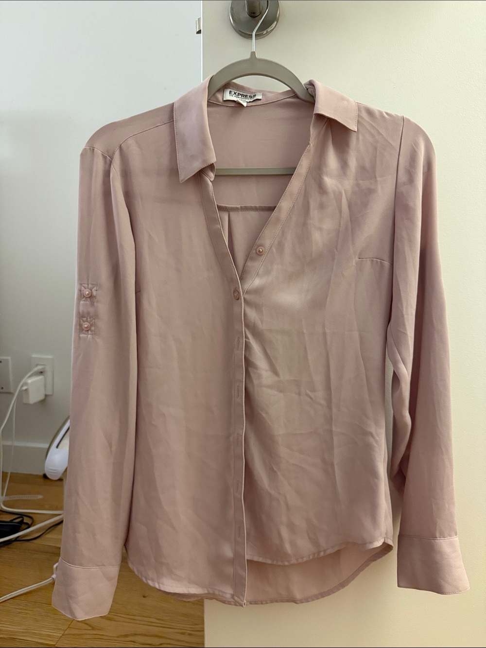 Express Women Blush Pink Long-Sleeve Button-Down Shirt Slim Fit Size XS